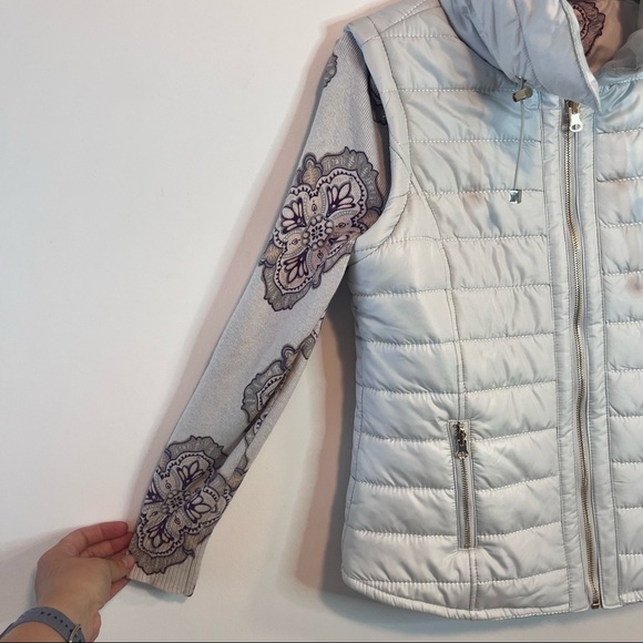 Chico’s Zenergy Convertible Puffer Jacket Paisley Print Reversible Multi Wear - Picture 12 of 14